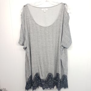 EUC Maurices 2x Cold Shoulder top